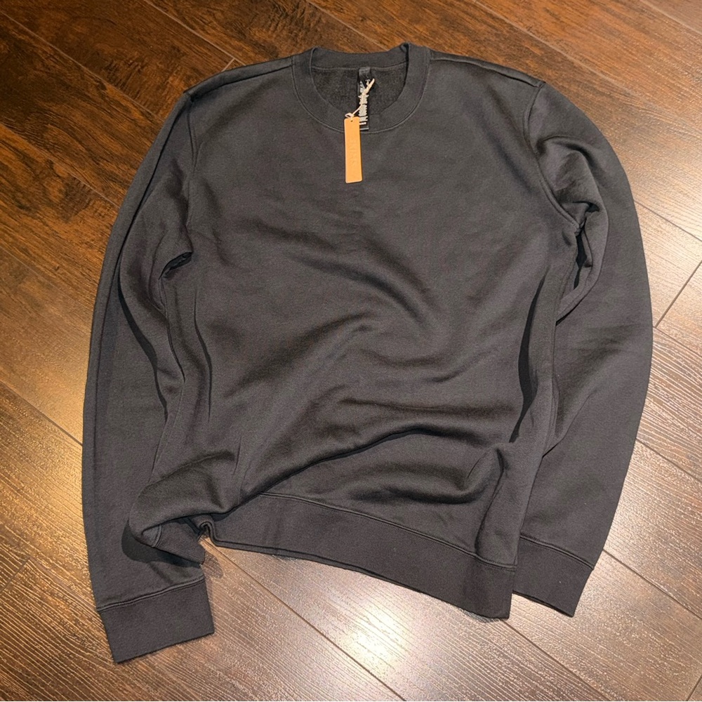 NWT! SKIMS Lounge Fleece Crewneck Sweatshirt Mens Size M Black Kim Kardashian